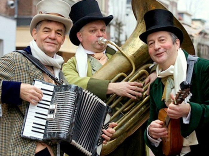 Terbroekse Dinnershow